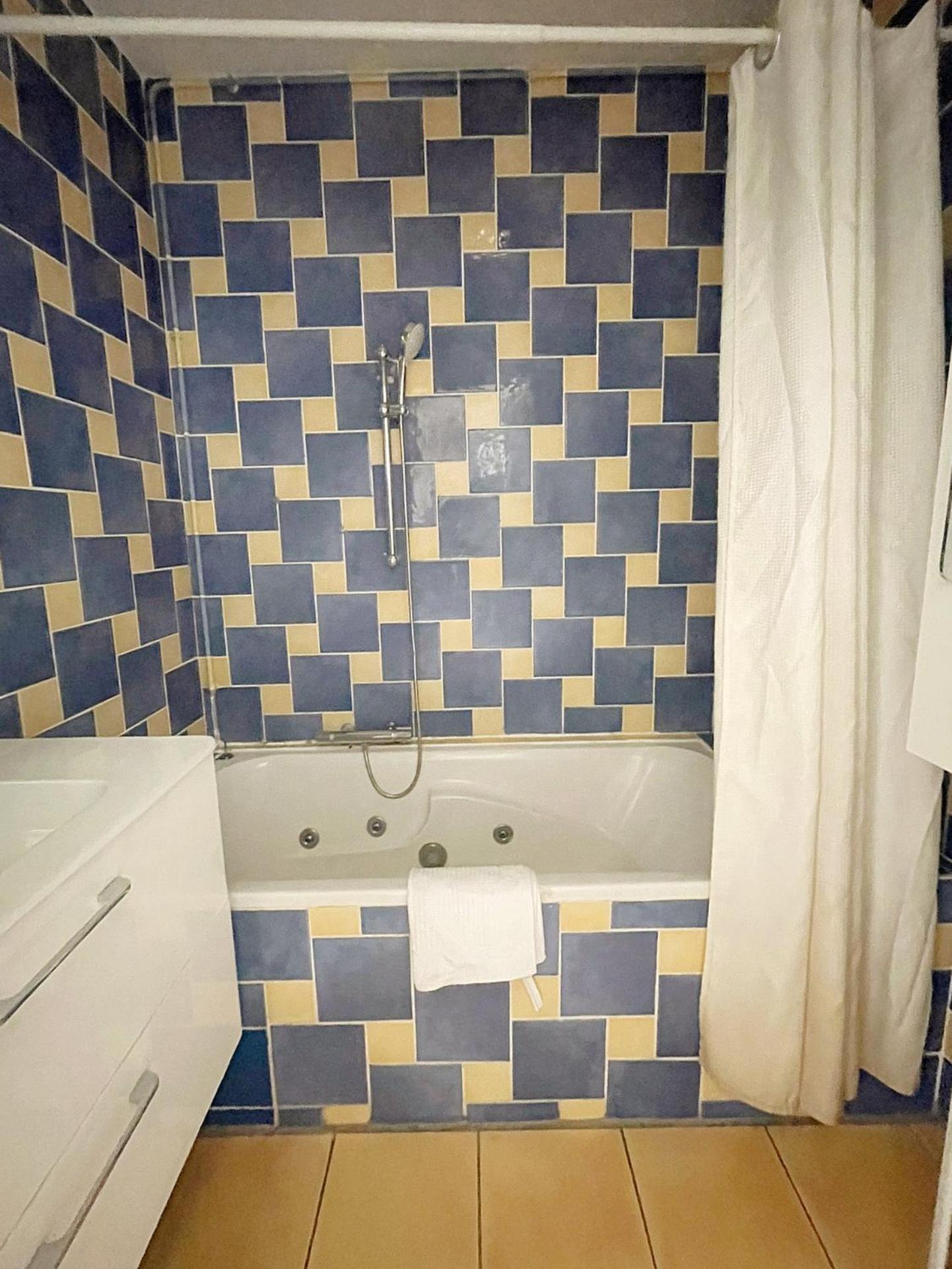 Superbe Apart 2 Rooms Lumineaux Parking Casa ลียง ภายนอก รูปภาพ